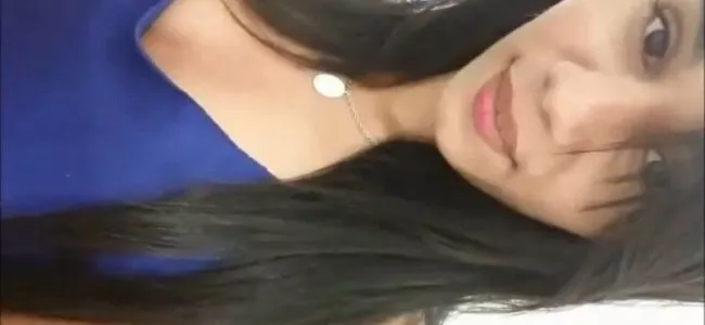 Aline safadinha mais uma vez caiu na net com um vídeo muito gostoso