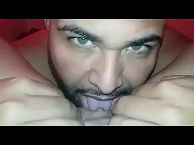 Safadinha gravando o sexo pediu chupada na bucetinha caiu na net
