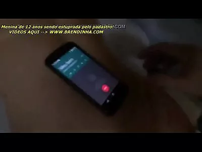 Safada fodendo com o amante no motel botou o marido corno pra ouvir