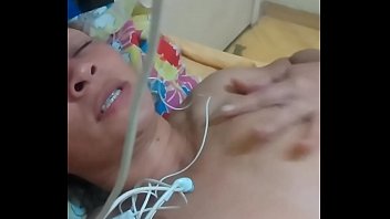 Loirinha da Paraíba enviou vídeo se masturbando e caiu na net