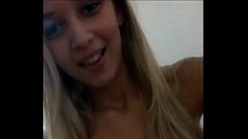 Lívia loirinha muito gata mandou vídeo nudes pro namorado