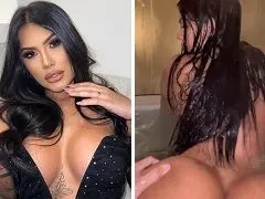 Metendo na xoxota da namorada bronzeadinha