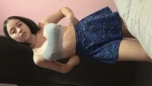 Gata de 19 aninhos mandando nudes de presente pro namorado